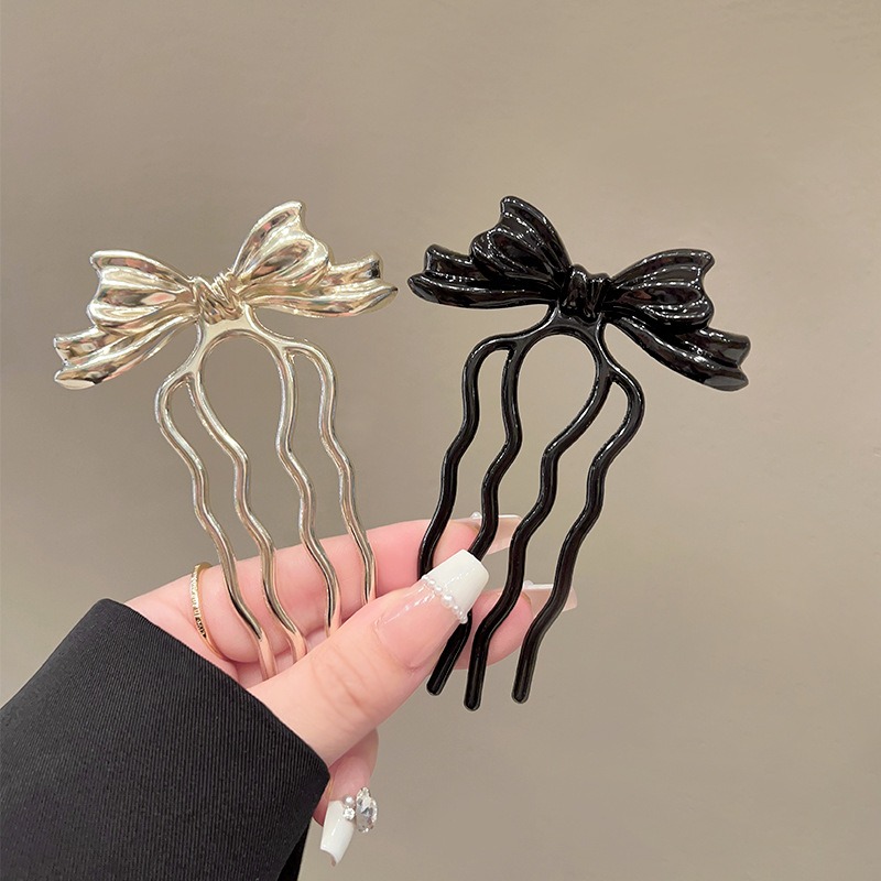 Spinka do włosów w kształcie m – Hair Bundles recenzja i cena